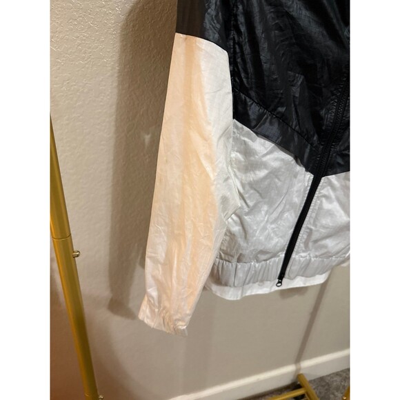 Nike Zip Up Windbreaker Hoodie - Picture 5 of 9